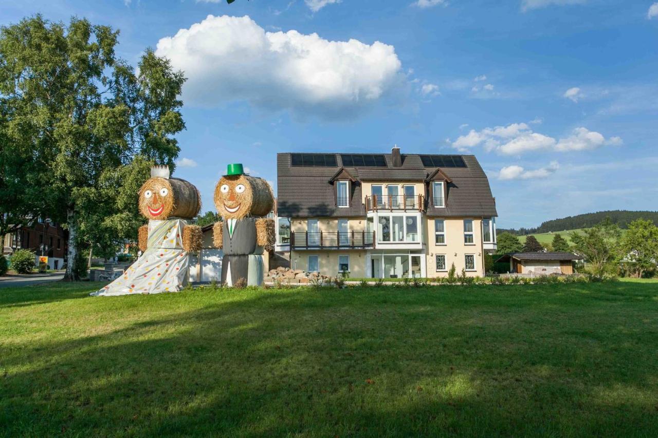 Das Gelbe Haus 3 Appartement Winterberg Buitenkant foto